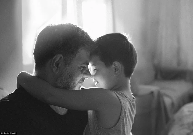 
					Hari Ayah Nasional 12 November: Menelusuri Akar Sejarah dan Makna Peran Ayah dalam Struktur Sosial Indonesia