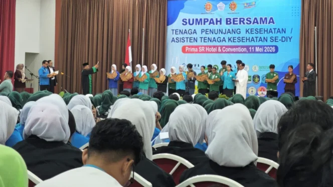
					687 Lulusan SMK Kesehatan se-DIY Angkat Sumpah Profesi Sebagai Asisten Tenaga Kesehatan untuk Memperkuat Pelayanan Medis Nasional