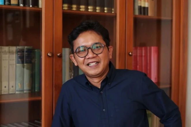 
					Ancaman Stabilitas Ekonomi dan Dampak Sosial Pelemahan Rupiah Terhadap Kelas Menengah Indonesia