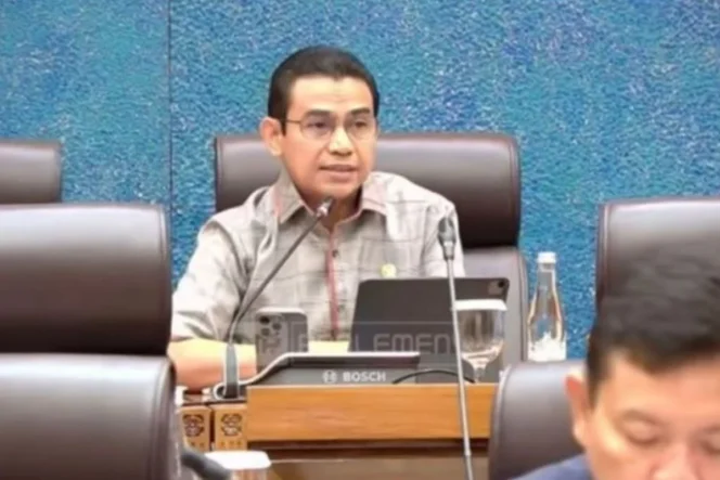 
					Anggota DPR RI Hendry Munief Dorong TVRI Optimalkan Siaran Piala Dunia U-17 sebagai Katalisator Penguatan Media Publik