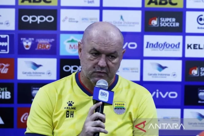 
					Bojan Hodak Puji Mentalitas Juara Persib Bandung Usai Taklukkan Persija Jakarta dalam Derbi Panas BRI Super League
