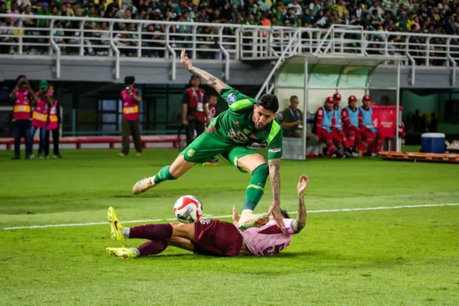 
					Bruno Paraiba Resmi Berpisah dengan Persebaya Surabaya Usai Musim BRI Super League 2025/2026 Berakhir