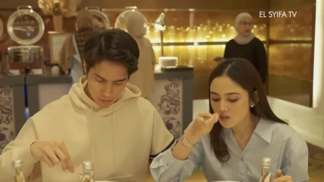 
					Dibalik Kemegahan Pernikahan El Rumi dan Syifa Hadju: Mengintip Proses Detail Food Testing di Hotel Raffles Jakarta