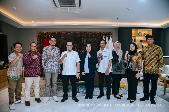 
					Dilema Era Informasi: Menakar Batas Antara New Media dan Jurnalisme Arus Utama di Ruang Digital