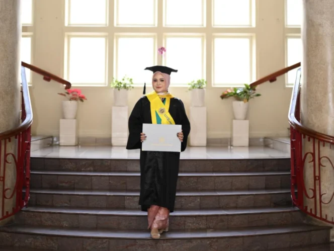 
					Inovasi Pengendalian Penyakit Tanaman Melon Berbasis Sinar Ultraviolet B Antar Mahasiswa UGM Raih Prestasi Akademik Tertinggi