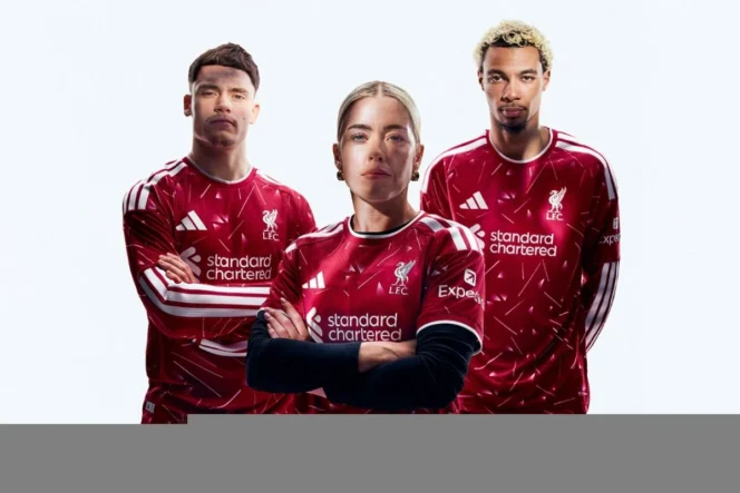 
					Jersi kandang terbaru Liverpool untuk musim 2026/2027 resmi hadir di Indonesia membawa napas nostalgia era kejayaan 1989