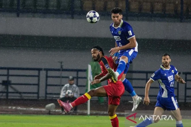 
					Julio Cesar meminta Persib menjaga fokus jelang menghadapi Persijap Jepara dalam laga penentuan gelar juara Liga 1 Indonesia