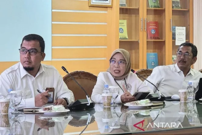 
					Kemendikdasmen Siapkan Strategi Redistribusi Guru Nasional Atasi Defisit 498 Ribu Tenaga Pendidik