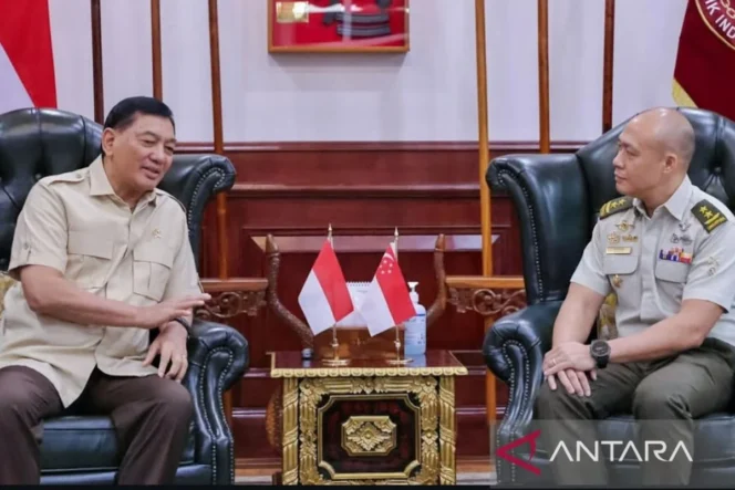 
					Kemhan RI Perkuat Kerja Sama Militer dengan Singapura untuk Stabilitas Kawasan Asia Tenggara
