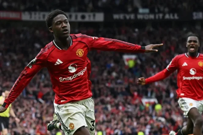 
					Kobbie Mainoo Bawa Manchester United Taklukkan Liverpool 3-2 dan Pastikan Tiket Liga Champions Musim Depan