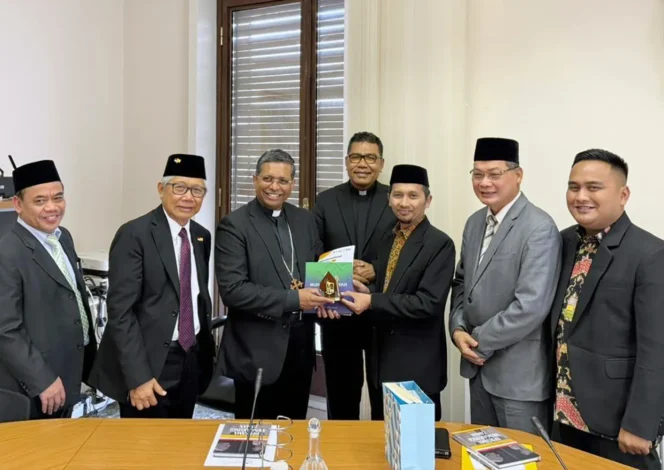 
					Kolaborasi Strategis Muhammadiyah dan Vatikan: Menggalang Koalisi Lintas Iman Melawan Perang Ekonomi Global