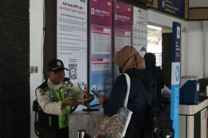 
					Lonjakan Mobilitas Libur Idul Adha KAI Daop 6 Yogyakarta Catat Pergerakan 35.551 Penumpang Kereta Api Jarak Jauh