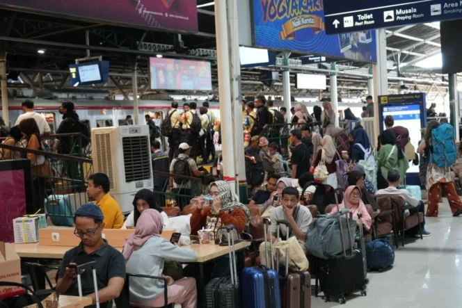 
					Lonjakan Volume Penumpang Kereta Api Daop 6 Yogyakarta Mencapai 162.310 Orang Selama Libur Panjang Hari Buruh 2026