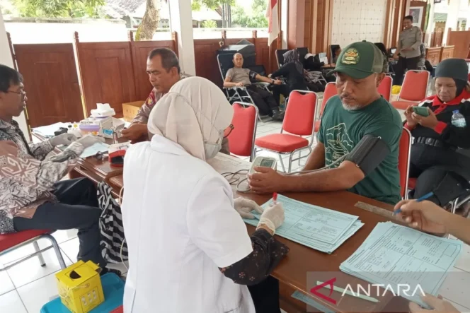 
					Pemkab Bantul Fasilitasi Dialog Buruh Lewat Pendekatan Sosio-Kultural di Peringatan Hari Buruh Internasional 2026