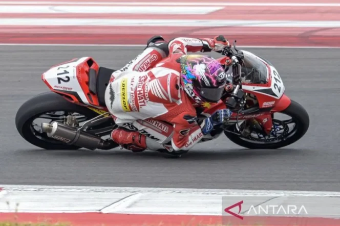 
					Perjuangan Gigih Kiandra Ramadhipa Amankan Poin di Sirkuit Mugello pada Ajang Red Bull Rookies Cup 2026