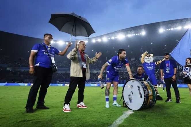 
					Persib Bandung Menghormati Keputusan Pemindahan Venue Pertandingan Kontra Persija Jakarta ke Stadion Segiri Samarinda