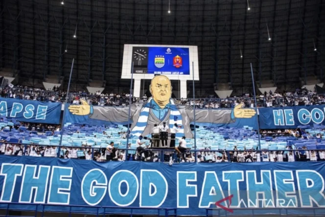 
					Persib Bandung Ukir Sejarah: Hat-trick Juara BRI Super League 2025/2026 dalam Ketegangan Pekan Terakhir