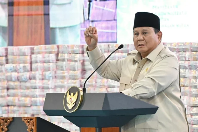 
					Prabowo Subianto Tegaskan Perjuangan Penyelamatan Kekayaan Negara Mencapai Ribuan Triliun Rupiah