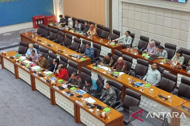 
					Produser Usulkan Standarisasi Hak Layar Bioskop bagi Film Lulus Sensor demi Pemerataan Distribusi Nasional