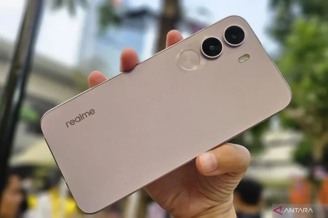 
					Realme C100i dengan baterai 7000 mAh dilego mulai Rp2,4 jutaan