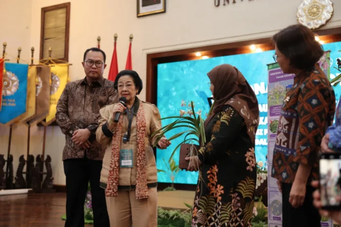 
					Revitalisasi Identitas Maritim Indonesia: Strategi Kedaulatan Ekonomi Biru dan Integrasi Riset Nasional