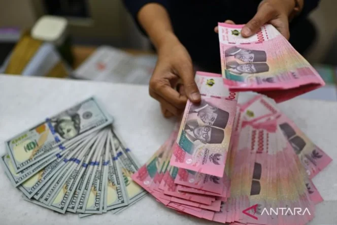 
					Rupiah pada Kamis pagi melemah jadi Rp17.655 per dolar AS