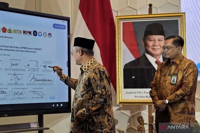 
					Variasi Bobot Tes Kemampuan Akademik dalam Seleksi Penerimaan Murid Baru: Menakar Keadilan dan Otonomi Daerah