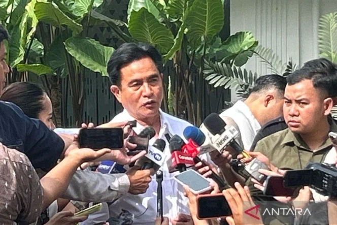 
					Yusril Ihza Mahendra Tegaskan Pembubaran Nonton Bareng Film Pesta Babi Bukan Arahan Pemerintah