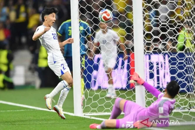 
					Abbosbek Fayzullaev Sang Pencetak Sejarah yang Menolak Bayang-Bayang Lionel Messi di Piala Dunia 2026