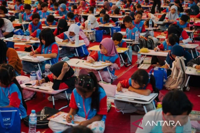 
					Aktivitas Mewarnai Sebagai Fondasi Stimulasi Tumbuh Kembang Anak Usia Dini yang Optimal