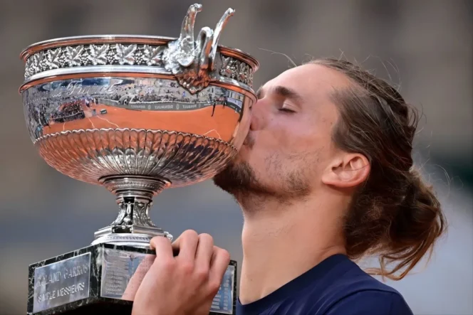 
					Alexander Zverev Akhirnya Menjadi Juara Roland Garros dan Meraih Gelar Grand Slam Pertama dalam Kariernya