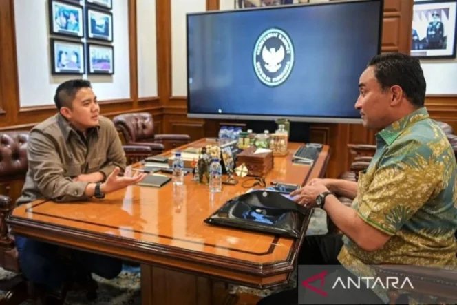 
					Analis: Kinerja dan Kedekatan Publik Dongkrak Popularitas Teddy Indra Wijaya sebagai Sosok Birokrat Populer