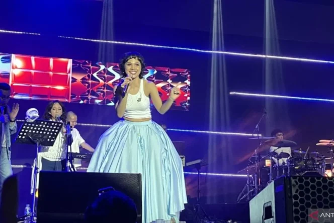 
					Andien Suguhkan Nostalgia Album Kirana dan Bocoran Lagu Baru Manusia Favorit di Panggung Java Jazz Festival 2026