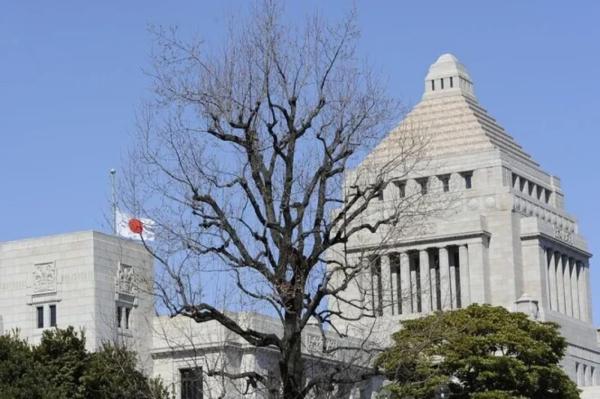 
					Data 510 ribu pasien dan staf rumah sakit di Hokkaido Jepang diduga bocor akibat kelalaian pemusnahan perangkat penyimpanan data