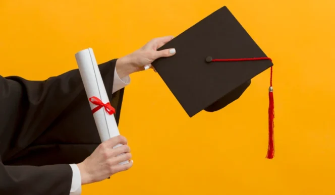 
					Dilema Pendidikan Tinggi di Indonesia: Menggugat Logika Pasar dalam Penutupan Program Studi