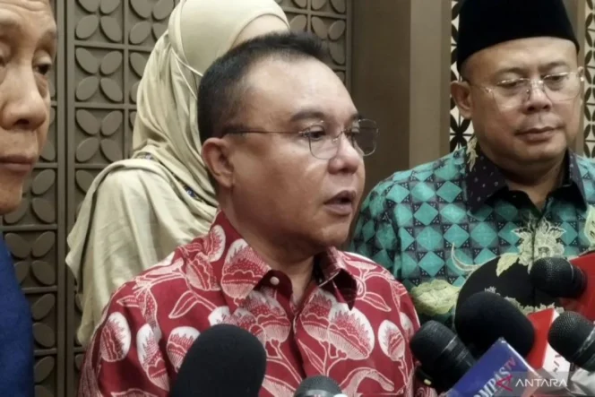 
					DPR Tegaskan Kunjungan Luar Negeri Presiden Prabowo Subianto Berbasis Kebutuhan Strategis di Tengah Dinamika Geopolitik Global