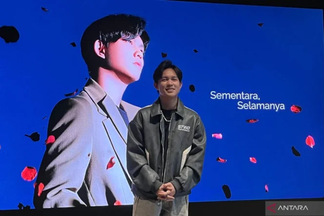 
					Fajar Noor Merilis Album Perdana Sementara Selamanya yang Menggambarkan Siklus Dinamika Cinta dalam Balutan Pop Ballad Modern