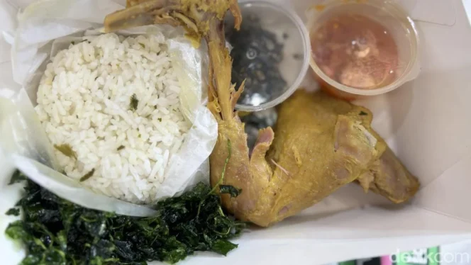 
					Fenomena Ayam Goreng Basah Aldi Taher: Ekspansi Strategis Selebritas dalam Industri Kuliner Indonesia