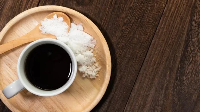 
					Fenomena Menambahkan Garam ke dalam Kopi: Tinjauan Ilmiah dan Dampaknya terhadap Cita Rasa