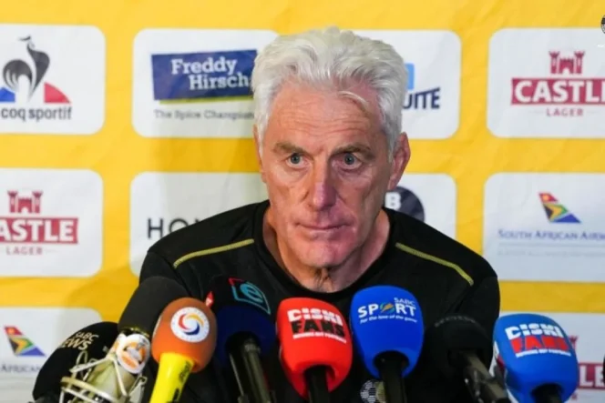 
					Hugo Broos Sebut Afrika Selatan Kalah Tenaga dan Kecepatan dari Kanada dalam Laga Krusial Piala Dunia 2026