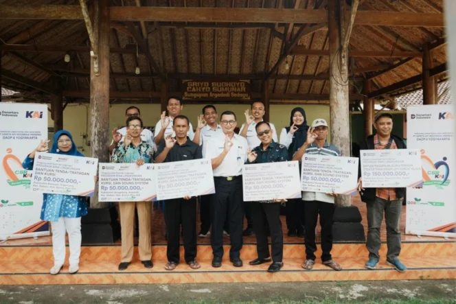 
					KAI Daop 6 Yogyakarta Salurkan Dana TJSL Rp400 Juta Perkuat Infrastruktur dan Pemberdayaan Masyarakat Bantul