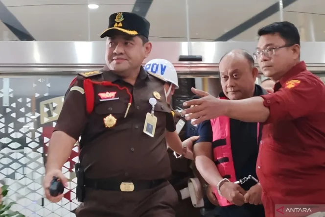 
					Kejaksaan Agung Resmi Tahan Mantan Kepala Badan Gizi Nasional Dadan Hindayana Terkait Dugaan Tindak Pidana Korupsi