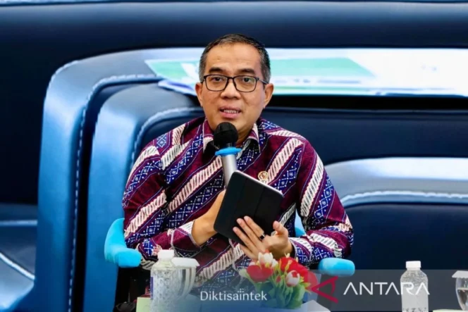 
					Kemdiktisaintek Buka Peluang Emas Peningkatan Kualifikasi Akademik Melalui Beasiswa Program Doktor untuk Dosen Indonesia 2026