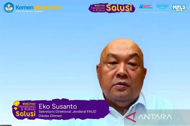 
					Kemendikdasmen Wajibkan Seluruh Sekolah Sosialisasikan Rangkaian Kegiatan MPLS Ramah kepada Orang Tua Murid Baru