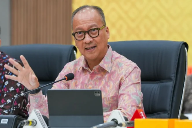 
					Kementerian Perindustrian Percepat Transformasi Standar Mutu Industri Air Minum Dalam Kemasan Menuju Oktober 2026