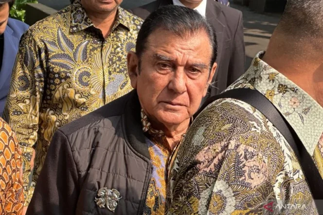 
					KPK dalami aset dan dugaan TPPU saat periksa Japto Soerjosoemarno