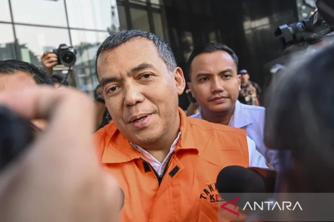
					KPK Periksa Delapan Pegawai Imigrasi Jakarta Barat untuk Dalami Kasus Pemerasan Izin Tinggal WNA yang Libatkan Silmy Karim