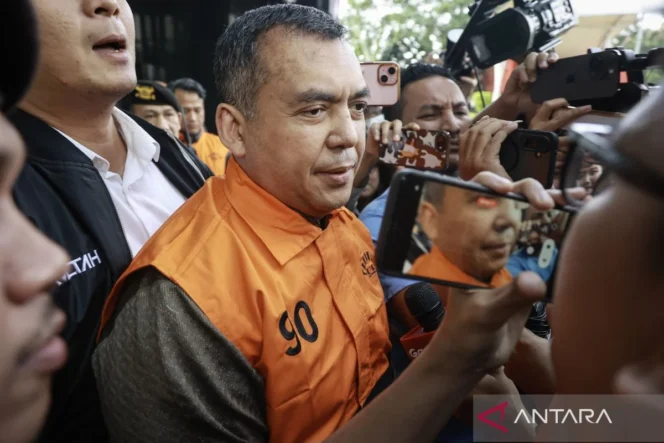 
					KPK Resmi Tahan Wamen Imipas Silmy Karim dan Tujuh ASN dalam Kasus Korupsi Pengurusan Izin Tinggal WNA