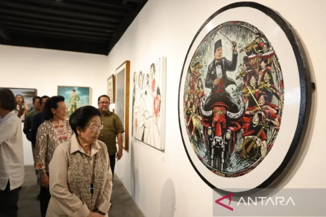 
					Megawati Soekarnoputri Buka Pameran Mata Hati Soekarno di Yogyakarta dalam Peringatan 125 Tahun Sang Proklamator