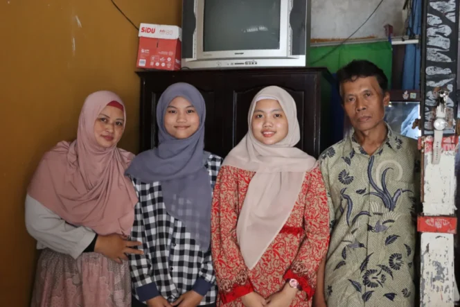 
					Membuka Jalan Menuju Masa Depan: Kisah Inspiratif Anisa Nurmalitasari Meraih Pendidikan Tinggi di UGM Melalui Jalur Beasiswa Penuh